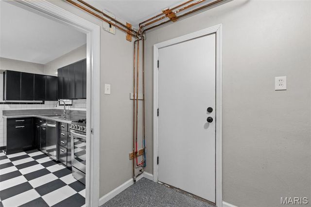 7315 Ahern Avenue, University City, MO 63130