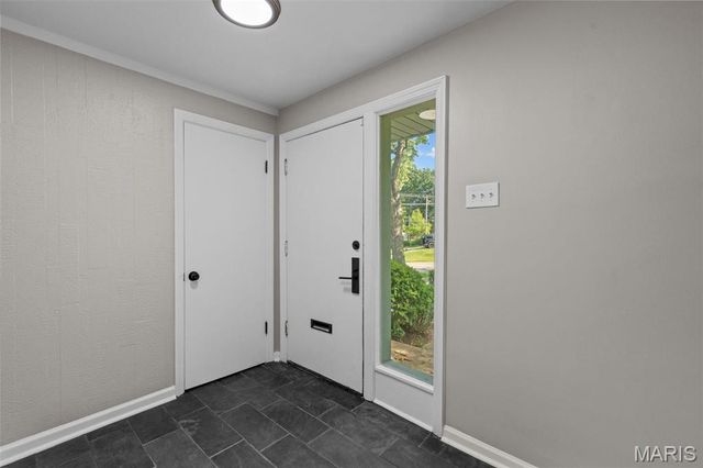 7315 Ahern Avenue, University City, MO 63130