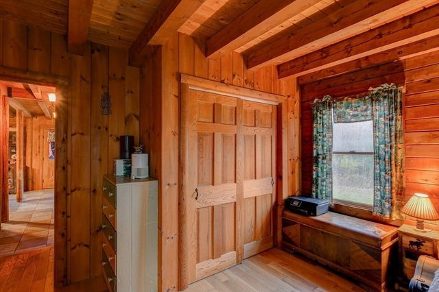 23 Dana Rd, Petersham, MA 01366