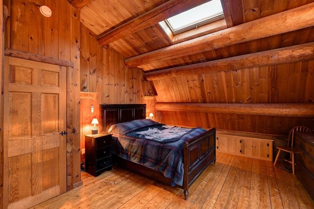 23 Dana Rd, Petersham, MA 01366