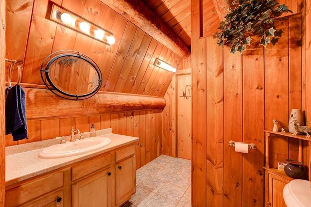 23 Dana Rd, Petersham, MA 01366