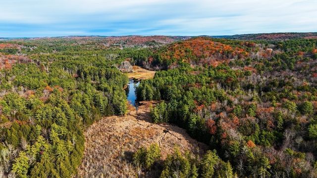 23 Dana Rd, Petersham, MA 01366