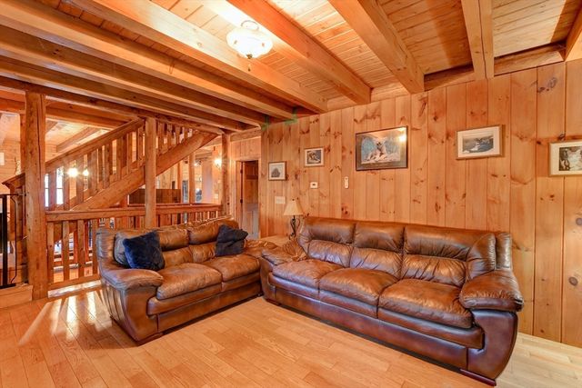 23 Dana Rd, Petersham, MA 01366