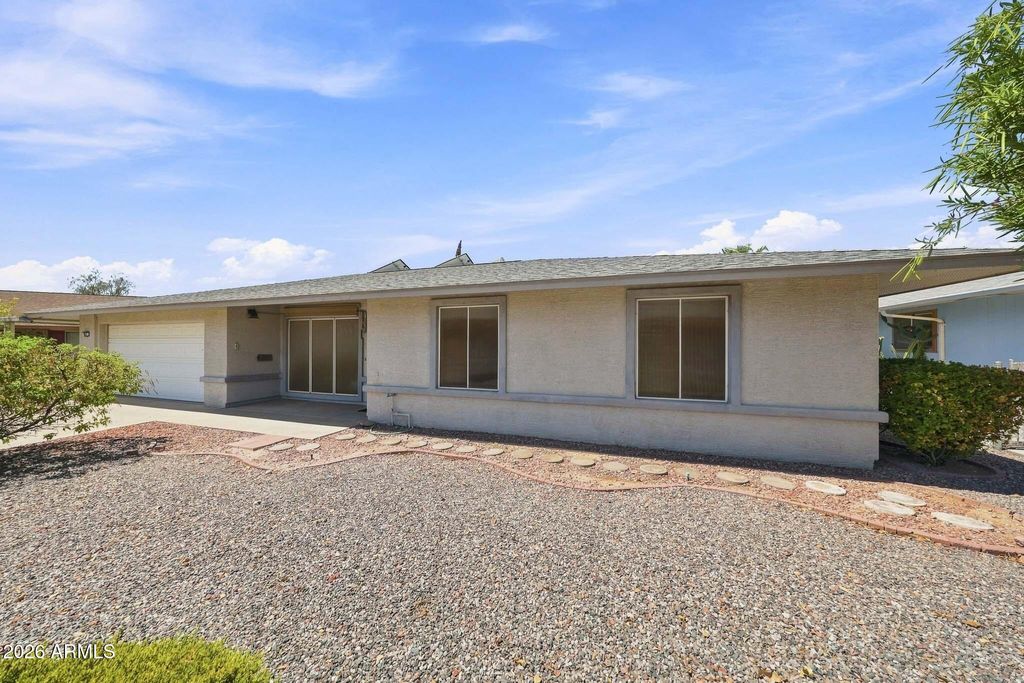 9421 W GLEN OAKS Circle N, Sun City, AZ 85351 — photo 2