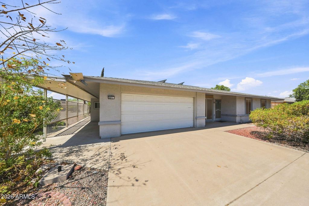 9421 W GLEN OAKS Circle N, Sun City, AZ 85351 — photo 3