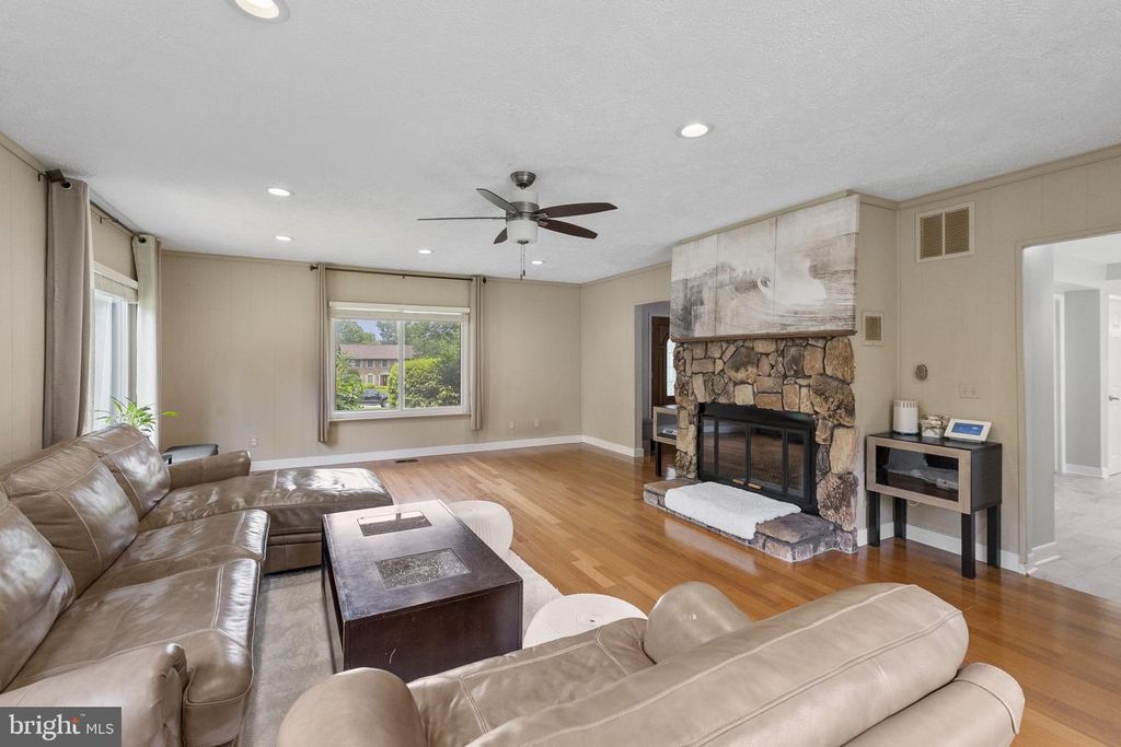 Image 11 of property listing at 6620 PRESTWICK DR, Highland, MD 20777