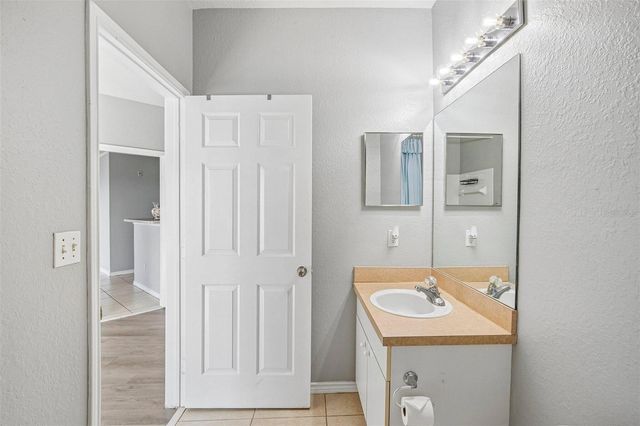 4333 BAYSIDE VILLAGE DRIVE 322, Tampa, FL 33615