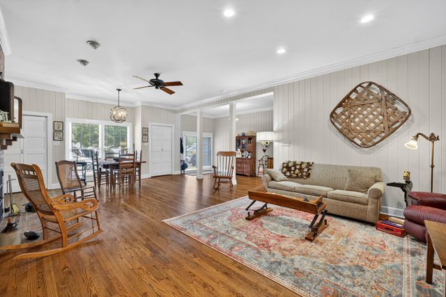 310 Mulberry Ave, Fayetteville, TN 37334