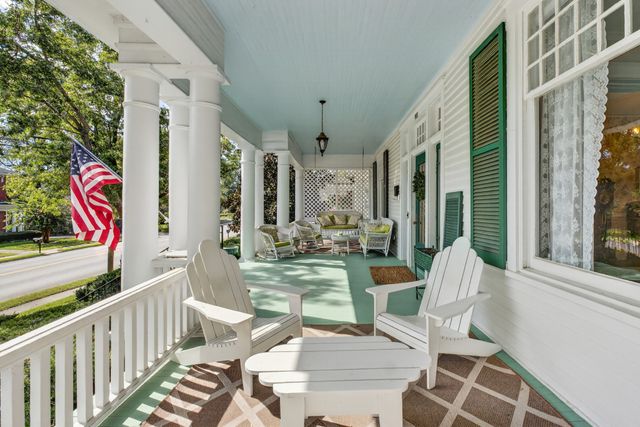 310 Mulberry Ave, Fayetteville, TN 37334