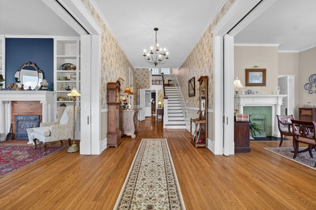 310 Mulberry Ave, Fayetteville, TN 37334