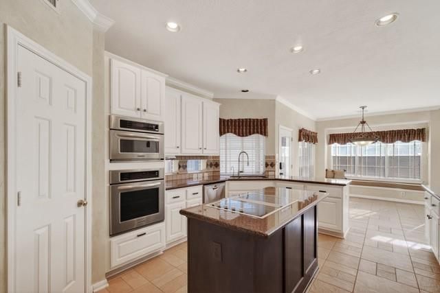 3910 S Beechwood Court, Houston, TX 77059