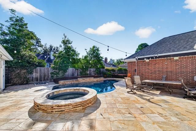 3910 S Beechwood Court, Houston, TX 77059