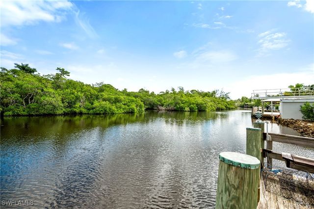 2271 Harbor RD, Naples, FL 34104