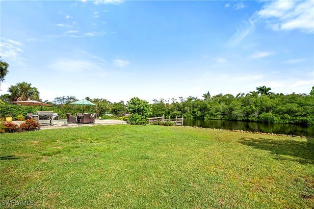 2271 Harbor RD, Naples, FL 34104