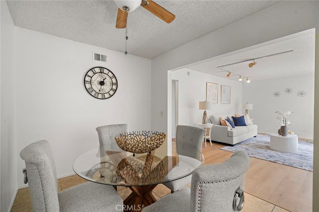 39 Rockwood 23, Irvine, CA 92614
