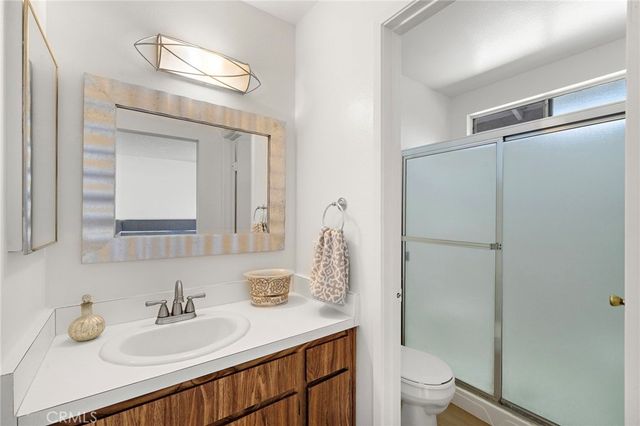39 Rockwood 23, Irvine, CA 92614