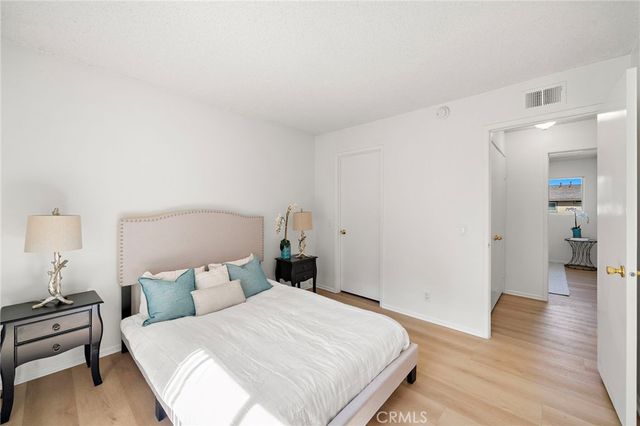 39 Rockwood 23, Irvine, CA 92614