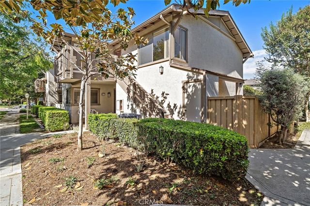 39 Rockwood 23, Irvine, CA 92614
