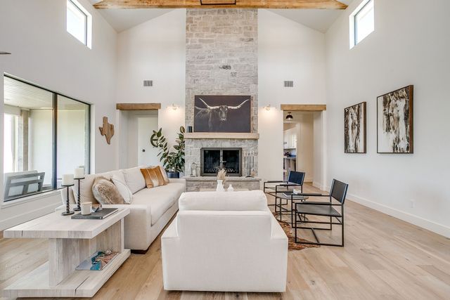 1078 Kingsley Court, Weatherford, TX 76087