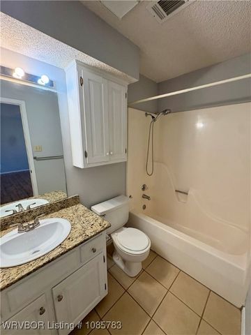 9515 Kingswalk, Fort Smith, AR 72908