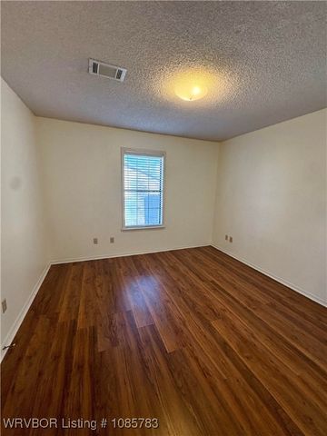 9515 Kingswalk, Fort Smith, AR 72908