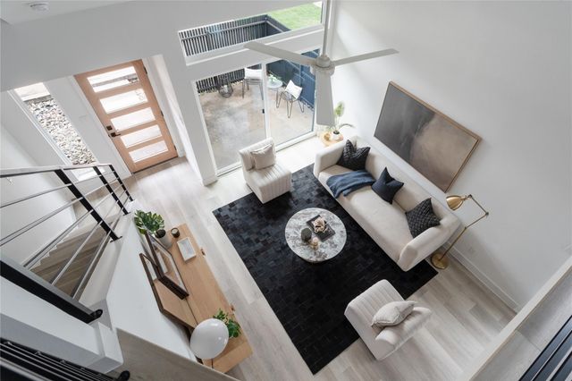 1908 Albury CV B, Austin, TX 78758