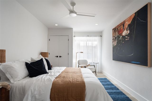 1908 Albury CV B, Austin, TX 78758