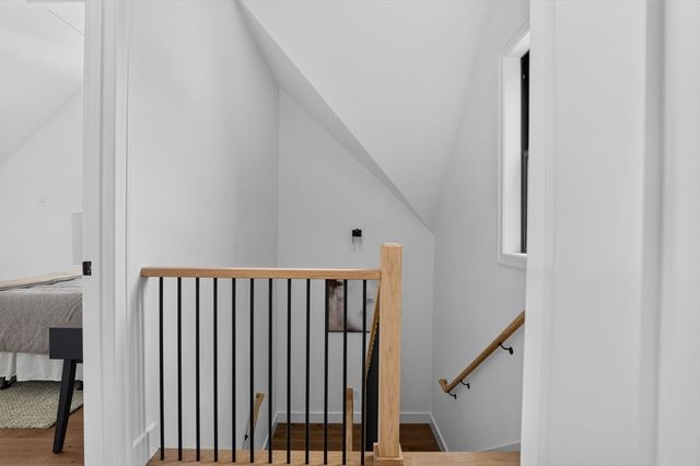 37 Kingston St R, Somerville, MA 02144