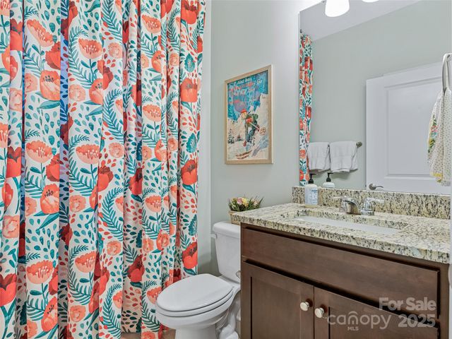 640 Summerfield Place, Flat Rock, NC 28731