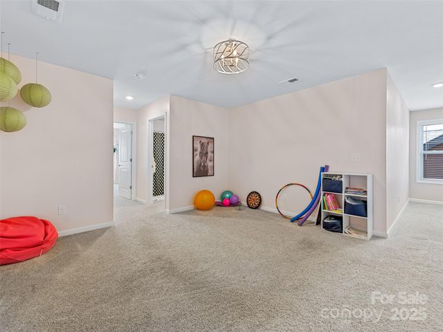 640 Summerfield Place, Flat Rock, NC 28731