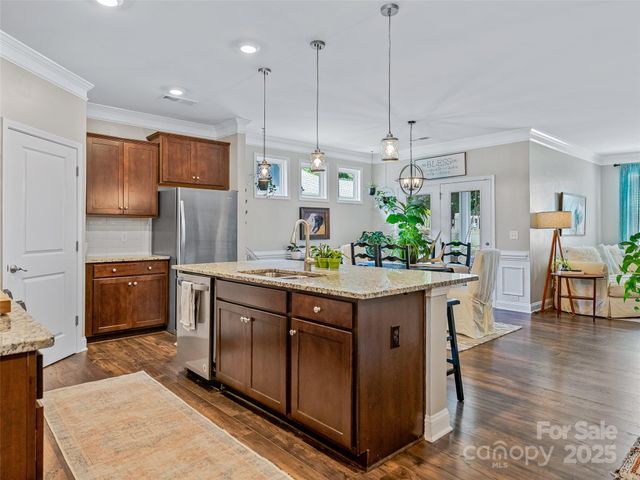 640 Summerfield Place, Flat Rock, NC 28731