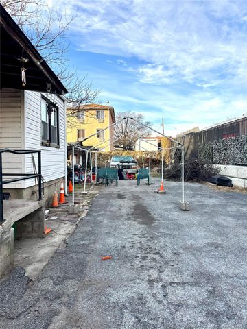 134-15 102nd Avenue, Richmond Hill S., NY 11419