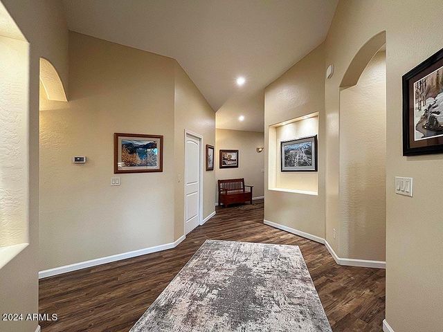 1300 W SIERRA BUENA Court, Show Low, AZ 85901