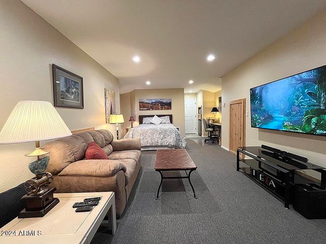 1300 W SIERRA BUENA Court, Show Low, AZ 85901