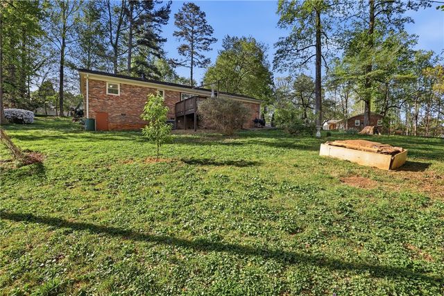 623 W Springwood Drive, Seneca, SC 29672