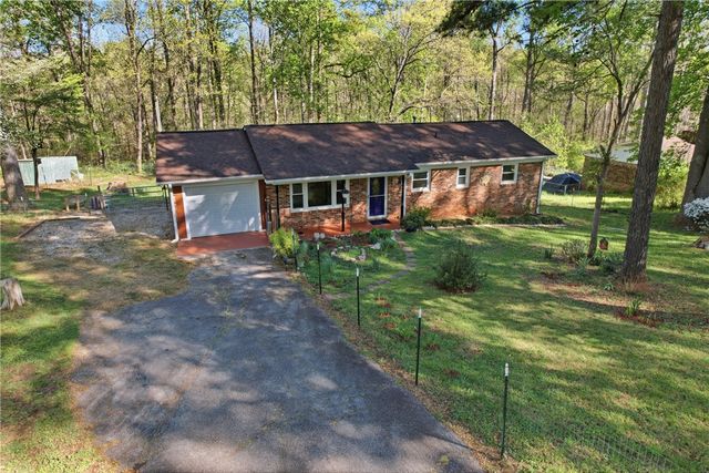 623 W Springwood Drive, Seneca, SC 29672