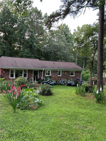 623 W Springwood Drive, Seneca, SC 29672