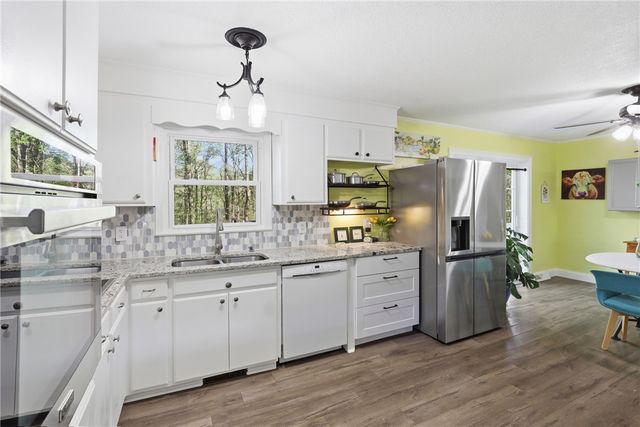 623 W Springwood Drive, Seneca, SC 29672