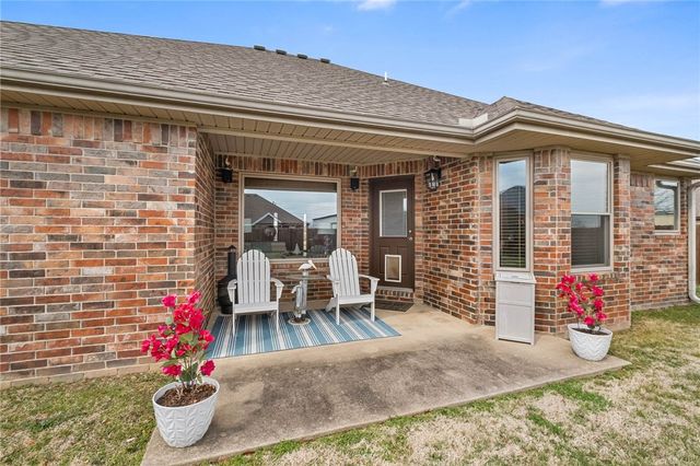 1361 Arkansas Lane, Prairie Grove, AR 72753