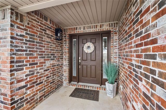 1361 Arkansas Lane, Prairie Grove, AR 72753