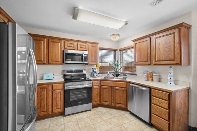 1361 Arkansas Lane, Prairie Grove, AR 72753