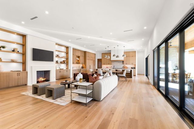 8604 Lockhaven Drive, Dallas, TX 75238