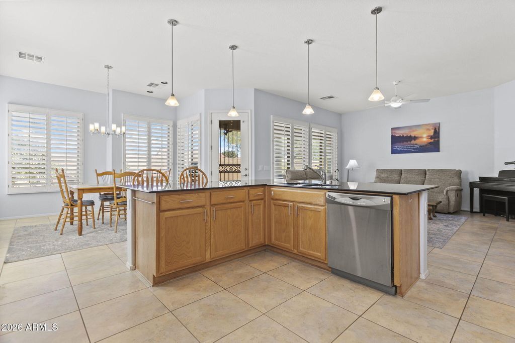 5192 S MARIGOLD Way, Gilbert, AZ 85298 — photo 5