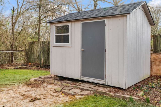 3650 Brownwood Drive, Paris, TX 75462