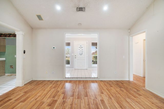 3650 Brownwood Drive, Paris, TX 75462