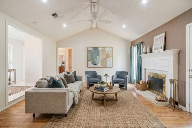 3650 Brownwood Drive, Paris, TX 75462