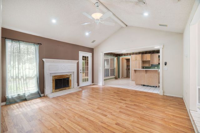 3650 Brownwood Drive, Paris, TX 75462