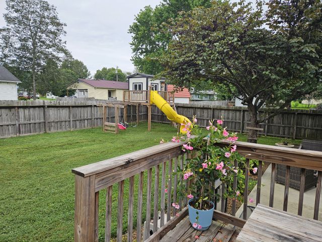112 Darnell Dr, Tullahoma, TN 37388