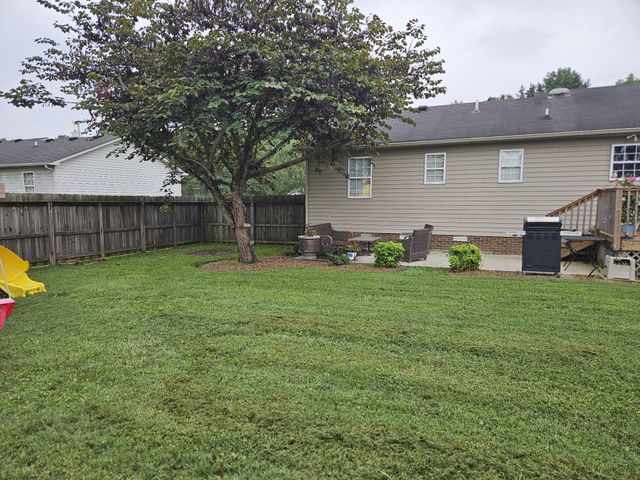 112 Darnell Dr, Tullahoma, TN 37388