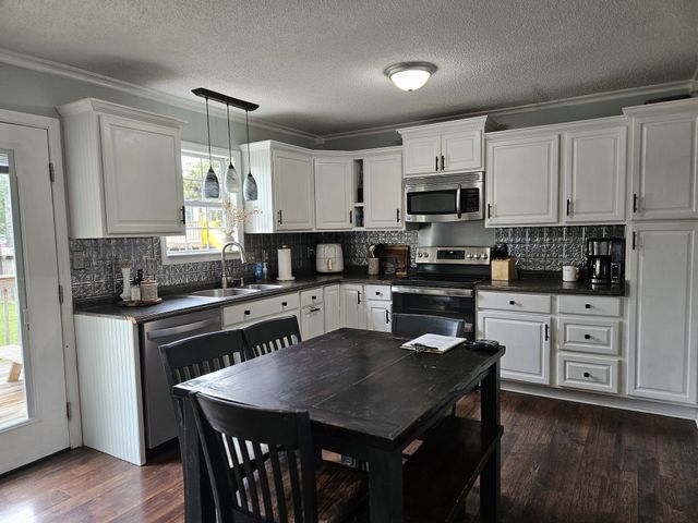 112 Darnell Dr, Tullahoma, TN 37388